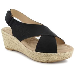 CL by Chinese Laundry Wedges